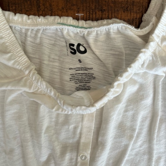 SO White Puff Sleeve Blouse - Picture 2 of 2